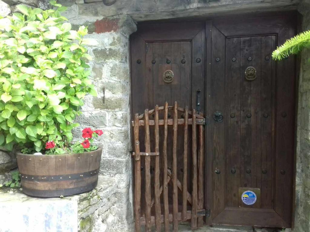Traditional Rooms Karaouli Papigko Exterior photo